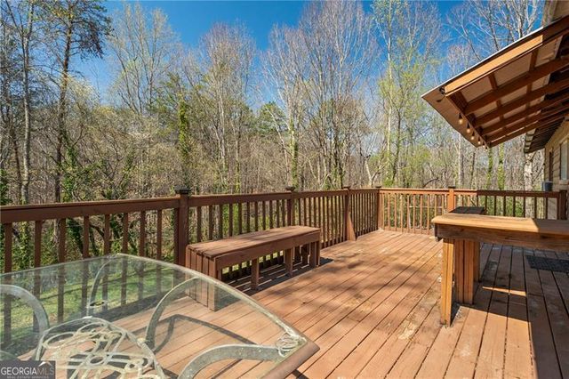 300 Small Pond Drive, Cleveland, GA 30528