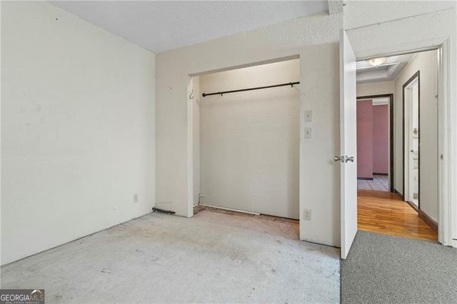 300 Small Pond Drive, Cleveland, GA 30528