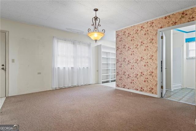 300 Small Pond Drive, Cleveland, GA 30528