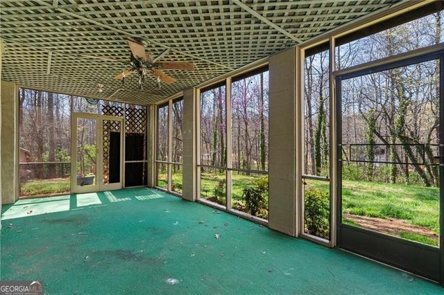 300 Small Pond Drive, Cleveland, GA 30528