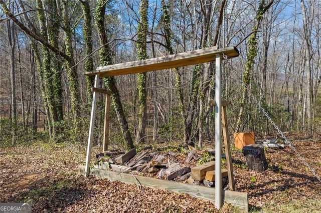 300 Small Pond Drive, Cleveland, GA 30528