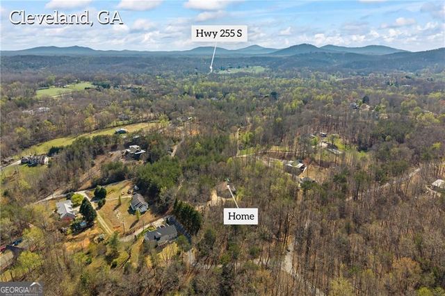 300 Small Pond Drive, Cleveland, GA 30528