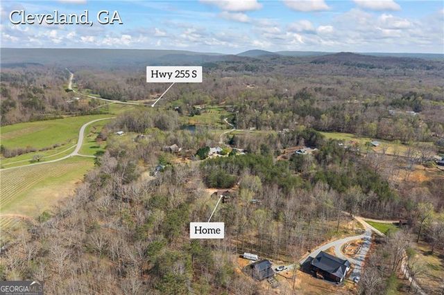 300 Small Pond Drive, Cleveland, GA 30528