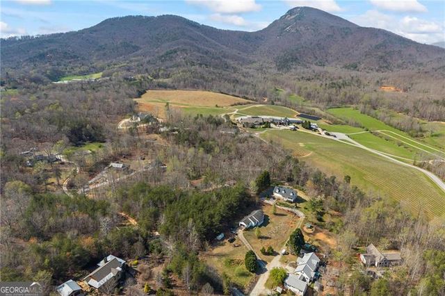 300 Small Pond Drive, Cleveland, GA 30528