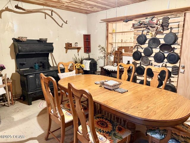 2808 Blue Bell Avenue, Neosho, MO 64850