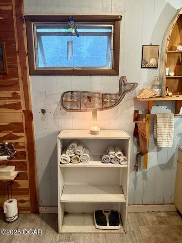 2808 Blue Bell Avenue, Neosho, MO 64850