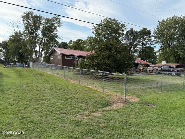 2808 Blue Bell Avenue, Neosho, MO 64850