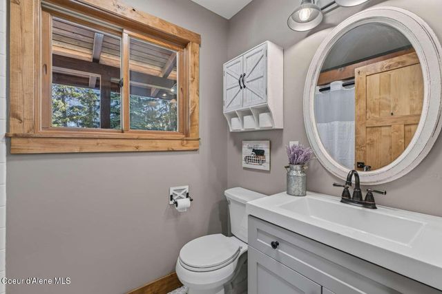 1162 Hickey RD, Sandpoint, ID 83864