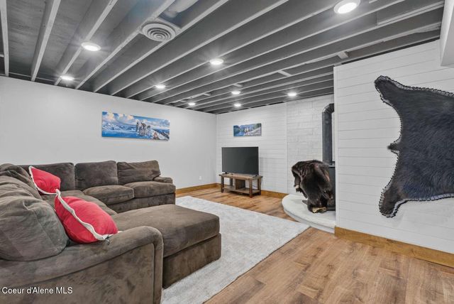 1162 Hickey RD, Sandpoint, ID 83864