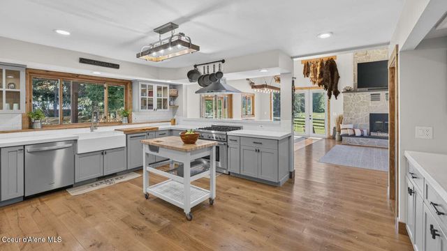 1162 Hickey RD, Sandpoint, ID 83864