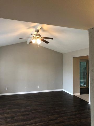 716 Via Del Sur, Mesquite, TX 75150