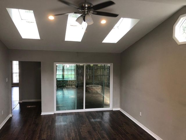 716 Via Del Sur, Mesquite, TX 75150