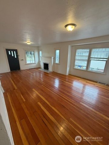 520 E Division Lane, Tacoma, WA 98404