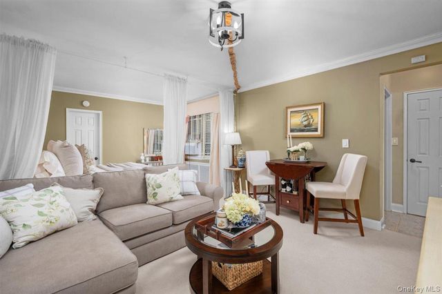 1 Bryant Crescent 2A, White Plains, NY 10605