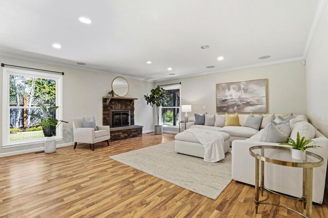 6553 Whitbourne Drive, San Jose, CA 95120