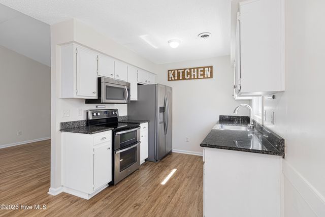 3006 Old Gate Road, Morehead City, NC 28557