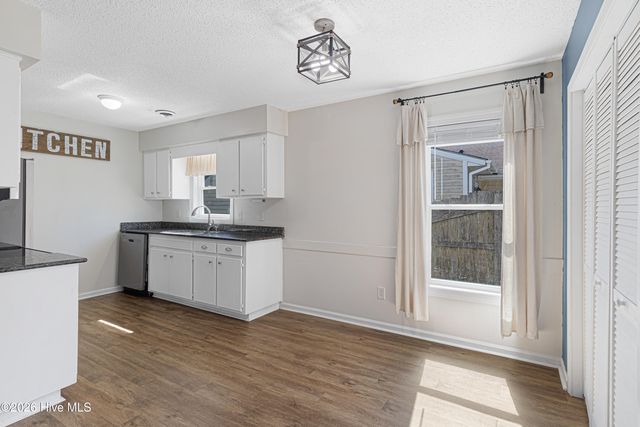 3006 Old Gate Road, Morehead City, NC 28557