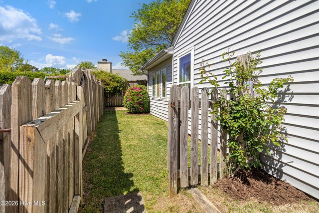 3006 Old Gate Road, Morehead City, NC 28557