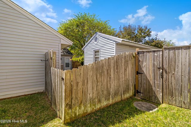 3006 Old Gate Road, Morehead City, NC 28557