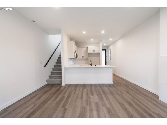 5016 Ne 113TH Loop, Vancouver, WA 98686