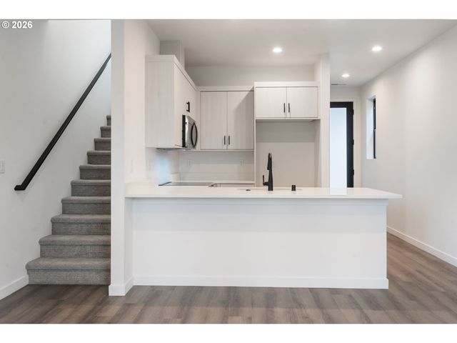 5016 Ne 113TH Loop, Vancouver, WA 98686