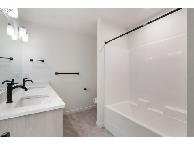 5016 Ne 113TH Loop, Vancouver, WA 98686
