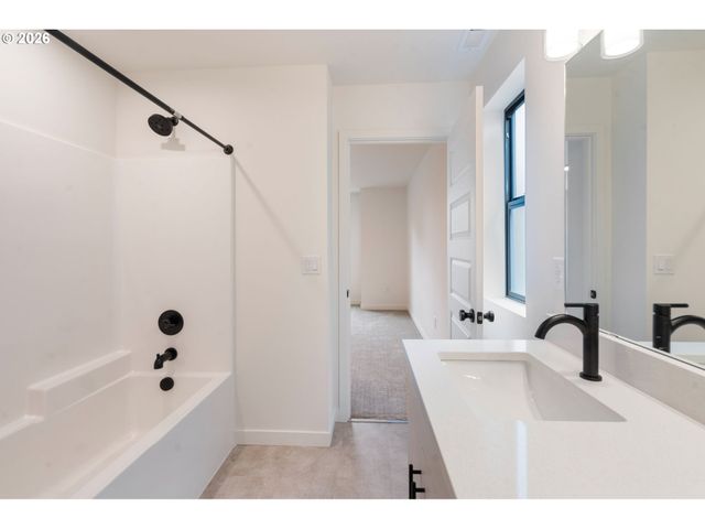 5016 Ne 113TH Loop, Vancouver, WA 98686