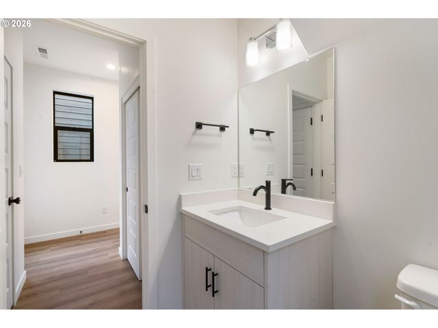 5016 Ne 113TH Loop, Vancouver, WA 98686