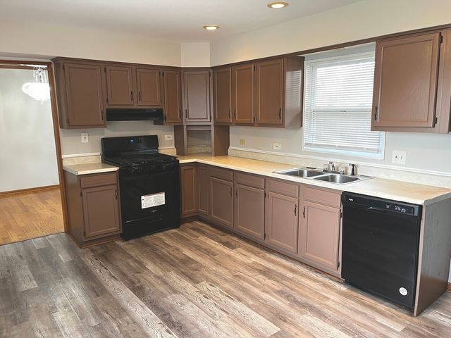 17410 EMERSON Avenue, Hazel Crest, IL 60429