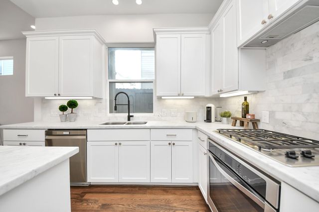 3211 Jackson Street, Houston, TX 77004
