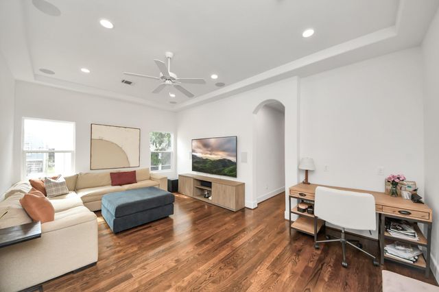 3211 Jackson Street, Houston, TX 77004