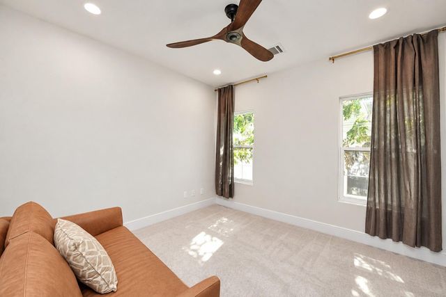 3211 Jackson Street, Houston, TX 77004
