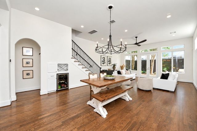 3211 Jackson Street, Houston, TX 77004