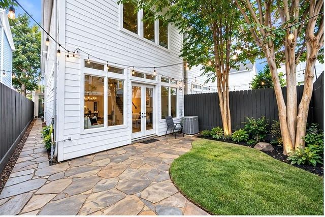 3211 Jackson Street, Houston, TX 77004