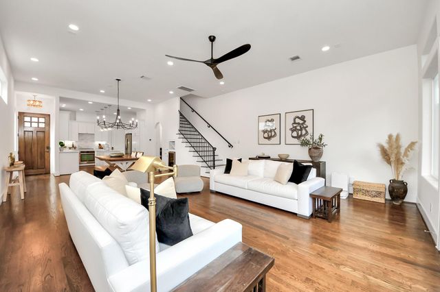 3211 Jackson Street, Houston, TX 77004