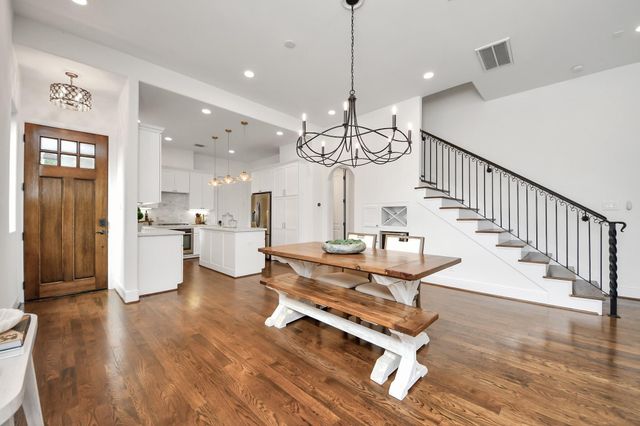 3211 Jackson Street, Houston, TX 77004