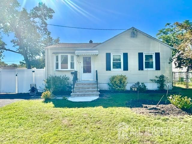 72 Fernhead Avenue, Spotswood, NJ 08884