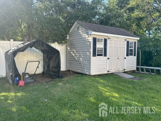 72 Fernhead Avenue, Spotswood, NJ 08884