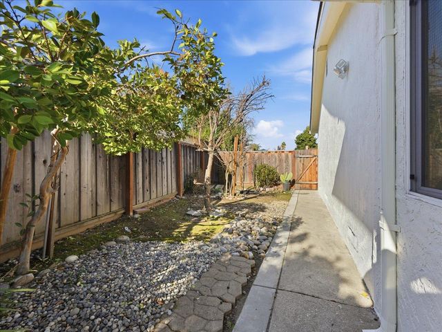 34803 Hollyhock Street, Union City, CA 94587