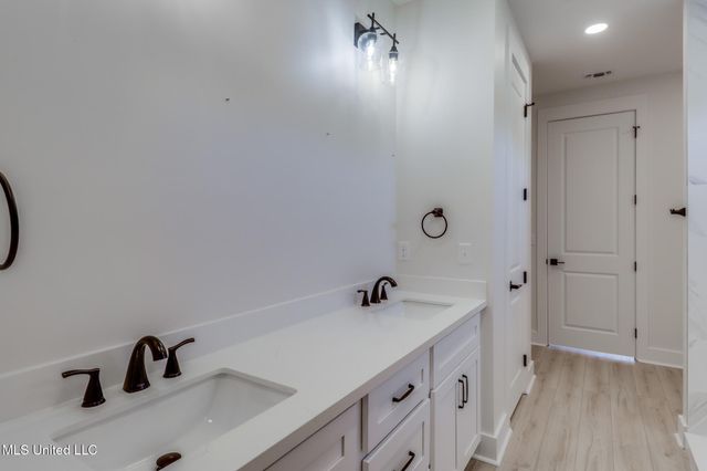 171 Phillips Drive, Gulfport, MS 39507