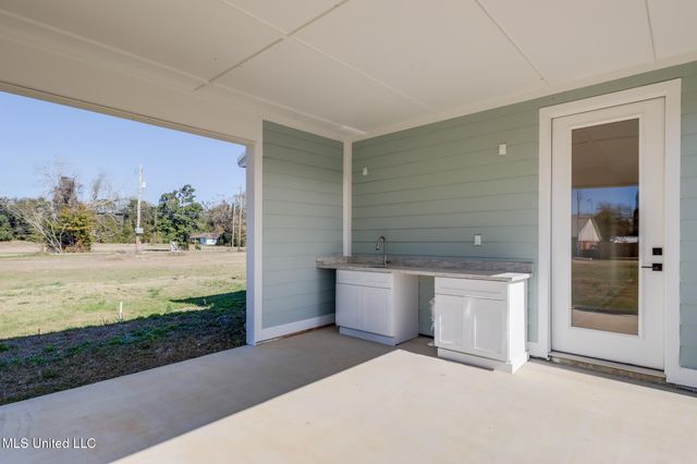 171 Phillips Drive, Gulfport, MS 39507