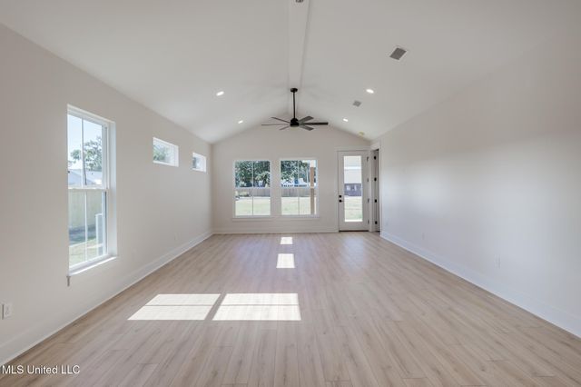 171 Phillips Drive, Gulfport, MS 39507