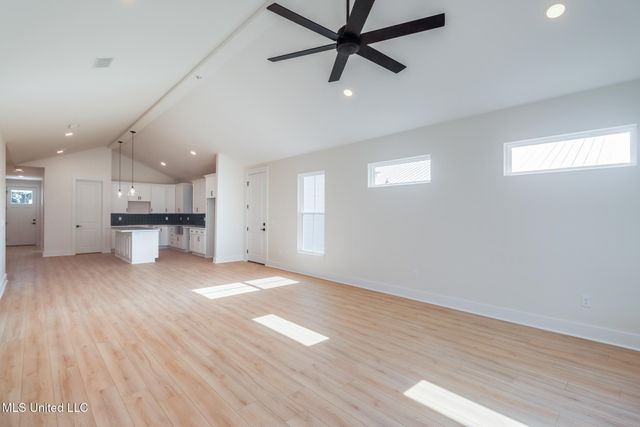 171 Phillips Drive, Gulfport, MS 39507