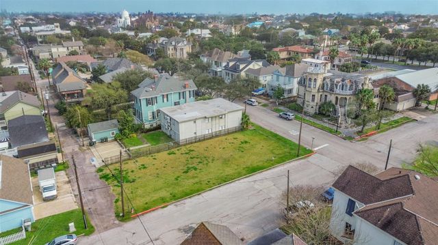 1628 Sealy Street, Galveston, TX 77550