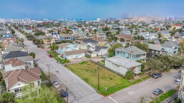 1628 Sealy Street, Galveston, TX 77550