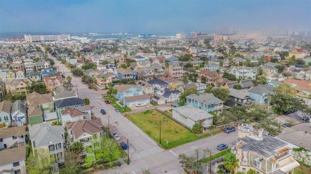 1628 Sealy Street, Galveston, TX 77550