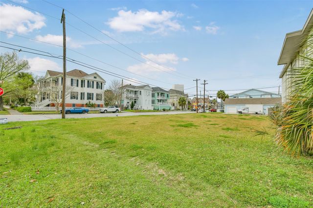 1628 Sealy Street, Galveston, TX 77550