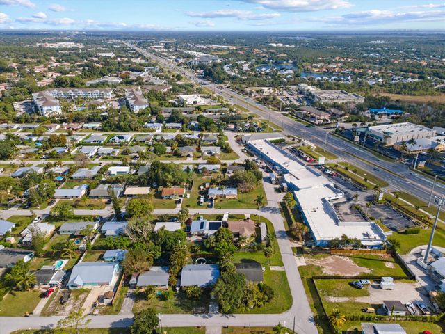 1566 NW 9th Avenue, Stuart, FL 34994