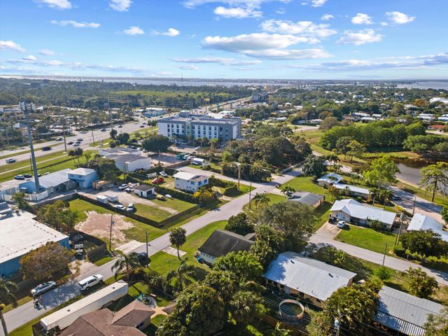 1566 NW 9th Avenue, Stuart, FL 34994