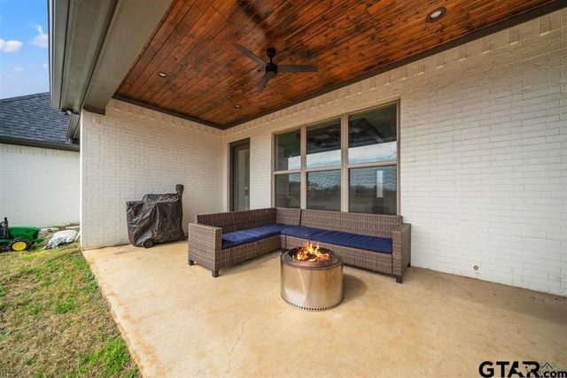 316 Heritage Way, Bullard, TX 75757